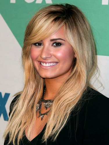 Demi Lovato hair color